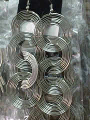 Продам бижутерию по ценам производителей.Доставка по России и Украине