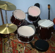 Продам ударную установку Phil Pro 3003