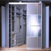 Мастер по изготовлению мебели на заказ//