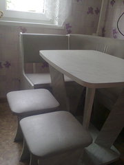 продаю обеденную зону, дет.кроватку, мягкий уголок