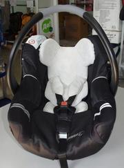 Детское автокресло-переноска б/у Bebe Confort 