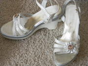 Продаются белые летние босоножки,  размер 39 