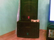 аппаратура(колонки, сабвуфер, процессор(2шт), пульт(2шт).