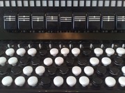 Концертный готово-выборный пятирядный регистровый,  недорого.