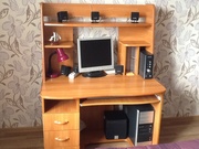 Продам компьютерный стол