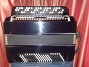 Баян Москва, цельнопланочный