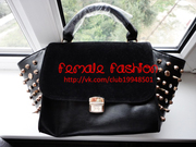 Сумка с шипами