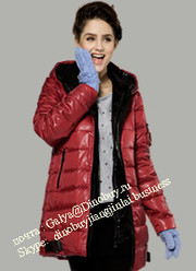 женские пуховики 