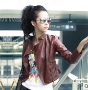 Первые кожаные куртки весна 2013 новой корейской 