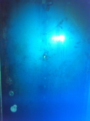 Продаю металлическую дверь