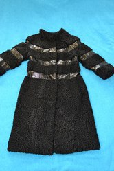 Новая каракулевая шуба. Торг возможен!!