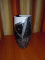 Продаю красивую вазу.