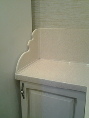 Производим на заказ кухни со столешницами из искусственного камня.