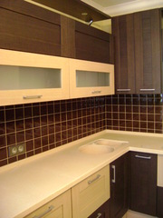 Продаю готовую,  новую столешницу из искусcтвенного камня.