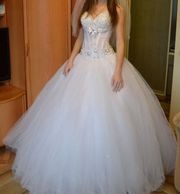 Свадебное платье новое,  очень красивое (+фата) 
