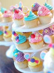 Кенди-бар, домашняя выпечка и пироги