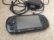 Продам psp e1008 прошитая, на флешке 16gb ,