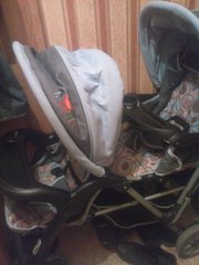 Продам коляску для двойняшек или погодок