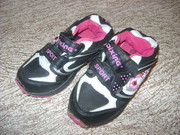 Кроссовки детские