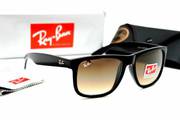 Фирменные,  стильные очки RAY BAN