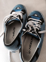 HEELES БОТИНКИ-РОЛИКИ 33-34