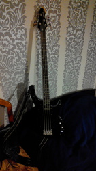 4 струнный бас hohner