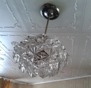 Люстру хрустальную продам 