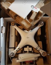 DJI Phantom 3  Advanced Quadrocopter mit 1080P HD Kamera