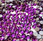 стразы термоклеевые и пришивные купить