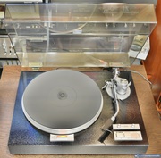 Проигрыватель винила Yamaha YP-D7. HI-END