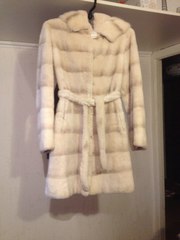 продаю шубу бобер, с капюшоном.