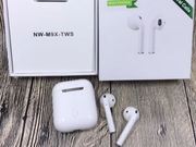 Беспроводные наушники Apple AirPods